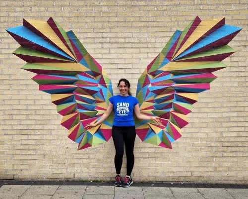 optical illusion wall stickers creating angel wings
