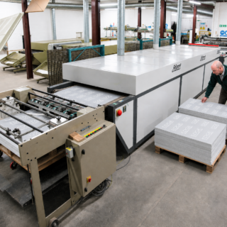 Long run white ink printing