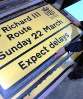 Tempoary printed correx road signs
