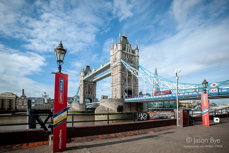 Clipper lamppost cover in London